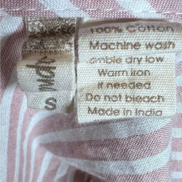 Japna 100% cotton pink blush and white striped smocked crop top size small - Picture 4 of 4